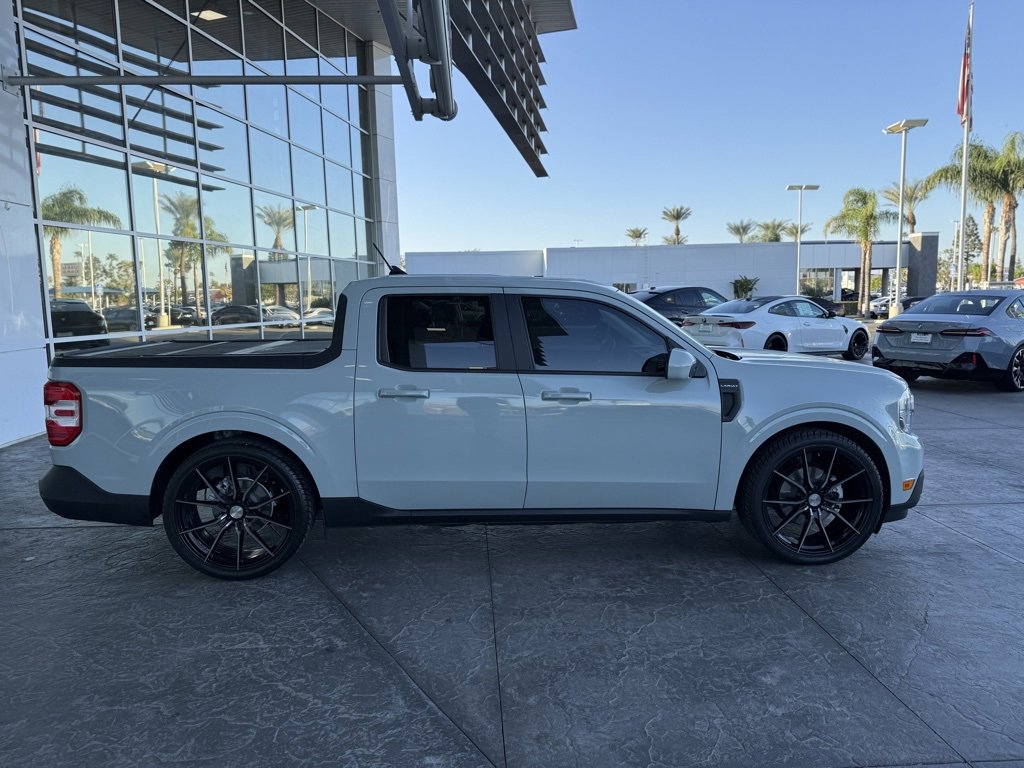 2023 Ford Maverick Lariat photo 2