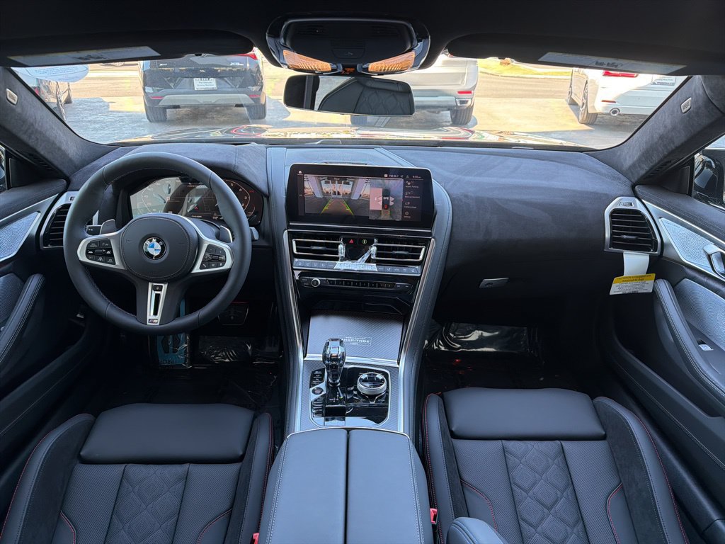 2026 BMW 8 Series M850i - Photo 16