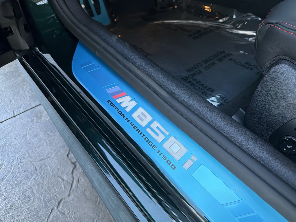 2026 BMW 8 Series M850i - Photo 10