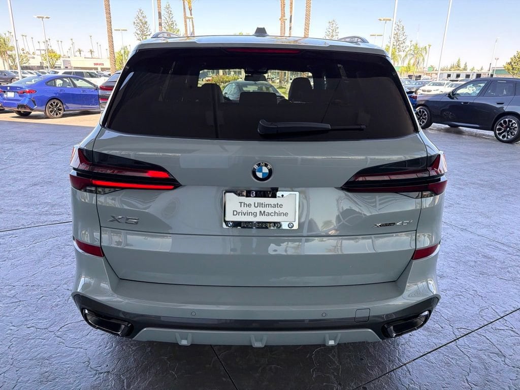 New 2026 BMW X5 xDrive40i SUV