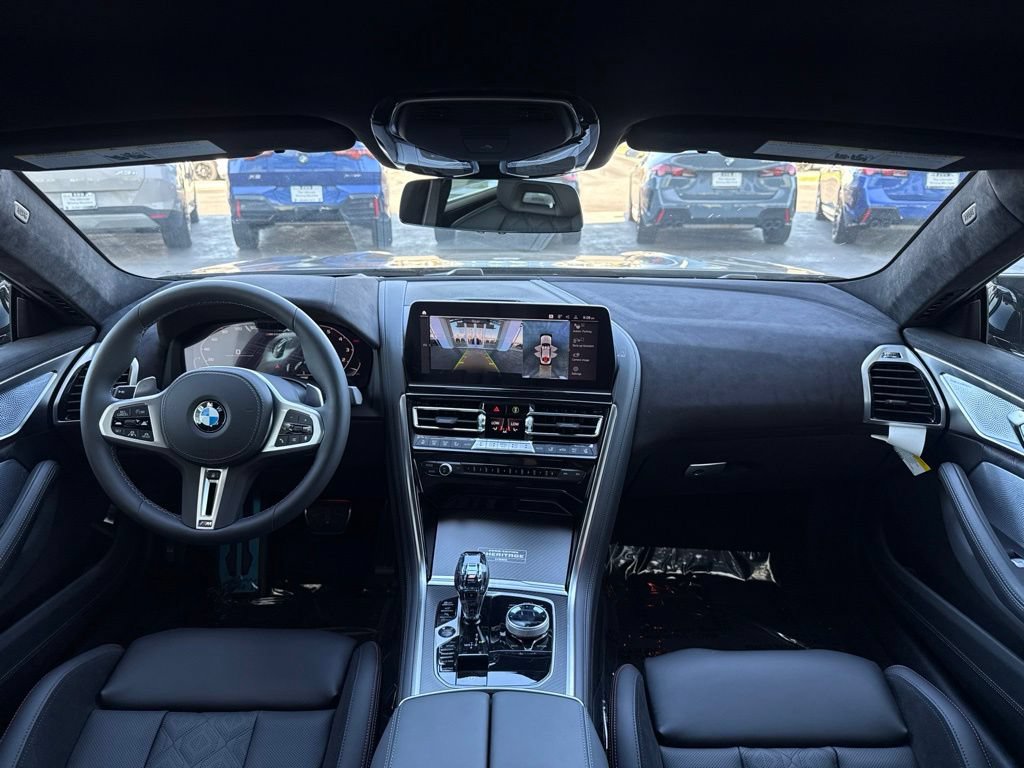 2026 BMW 8 Series M850i - Photo 15