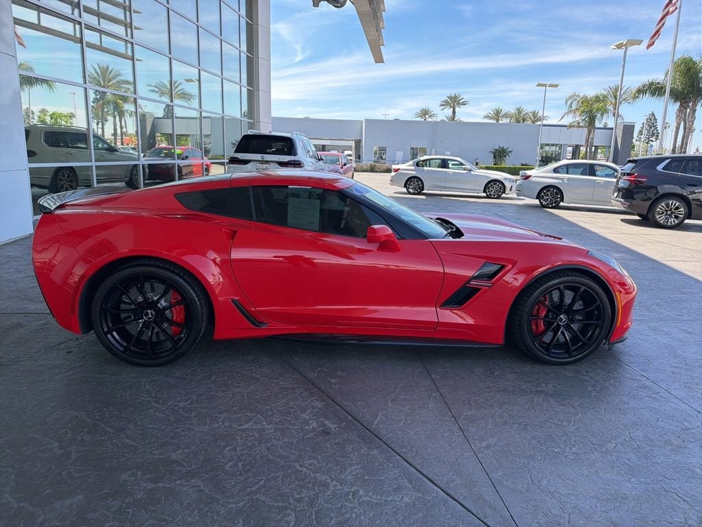 2017 Chevrolet Corvette Grand Sport 2LT photo 3