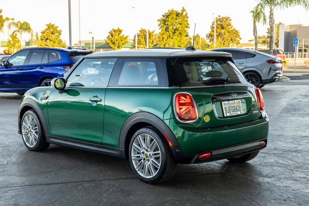 Used 2024 MINI Hardtop 2 Door SE with VIN WMW13DJ03R2U45509 for sale in Bakersfield, CA