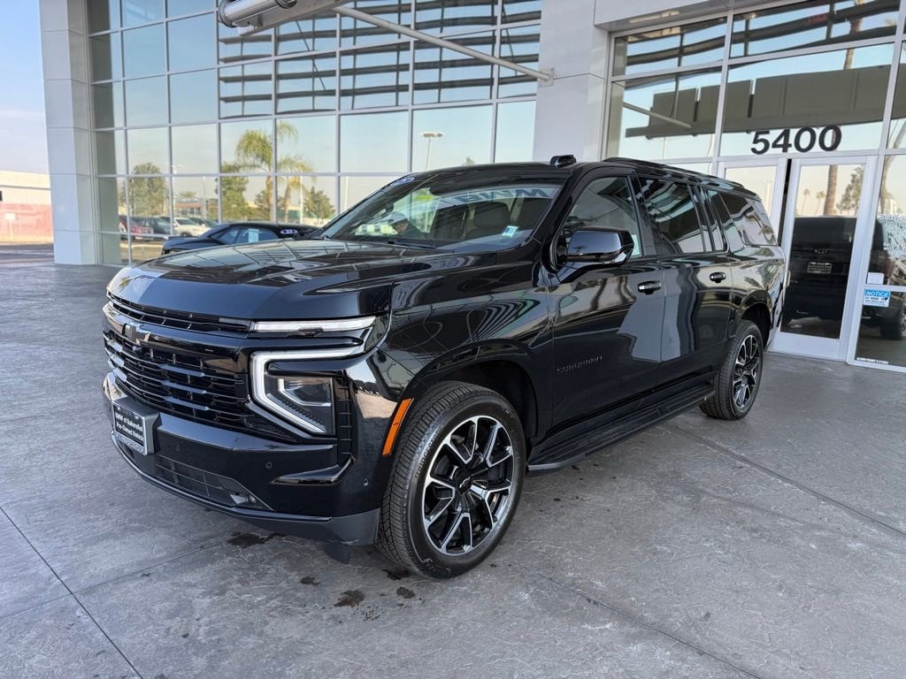 Used 2025 Chevrolet Suburban RST SUV