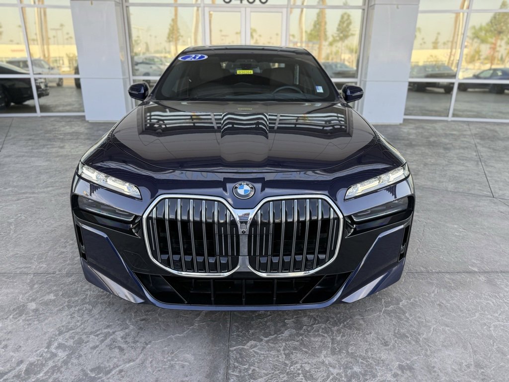 2023 Bmw 760i xDrive photo 2