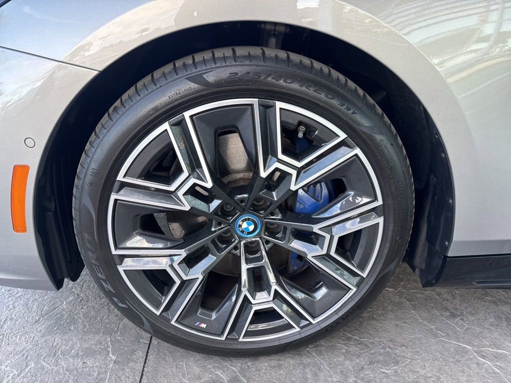 2025 BMW i5 eDrive40 photo 5