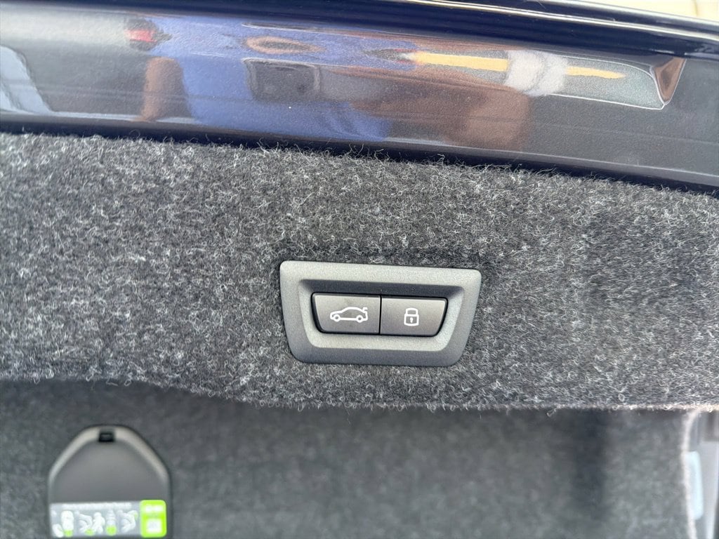 2026 BMW 5 Series 530i - Photo 22