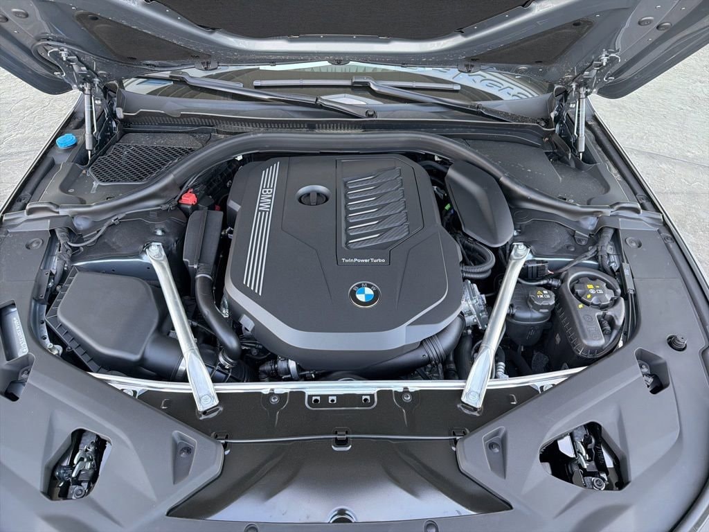 2026 BMW 8 Series 840i - Photo 20