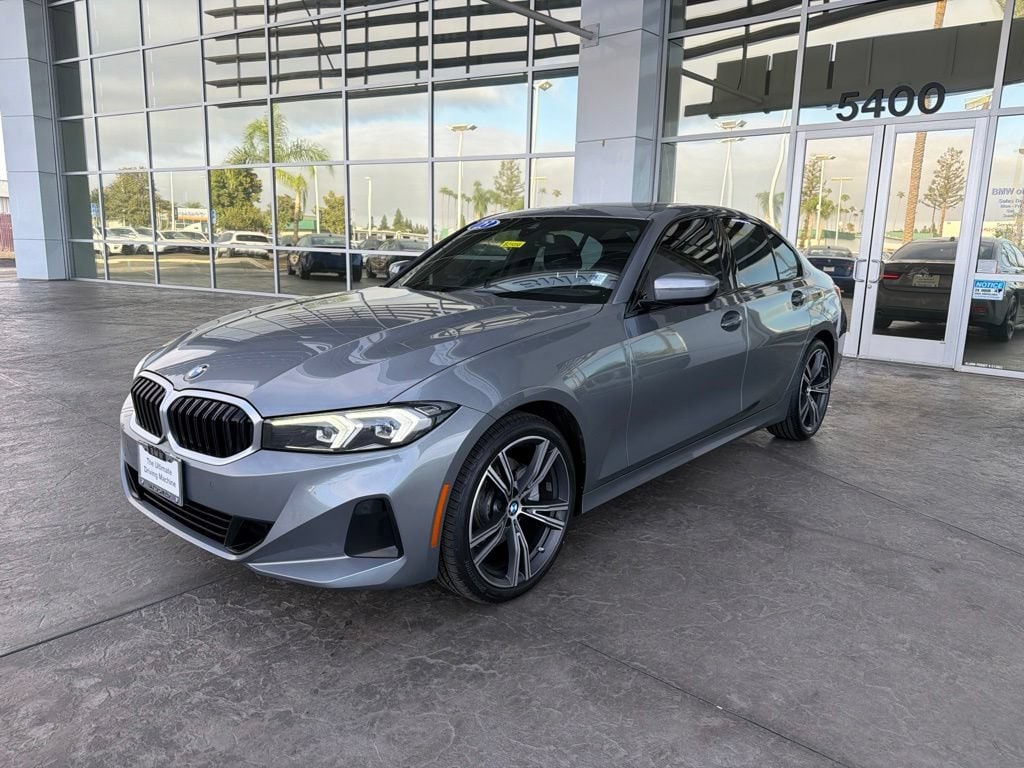 2023 BMW 330i Sedan 