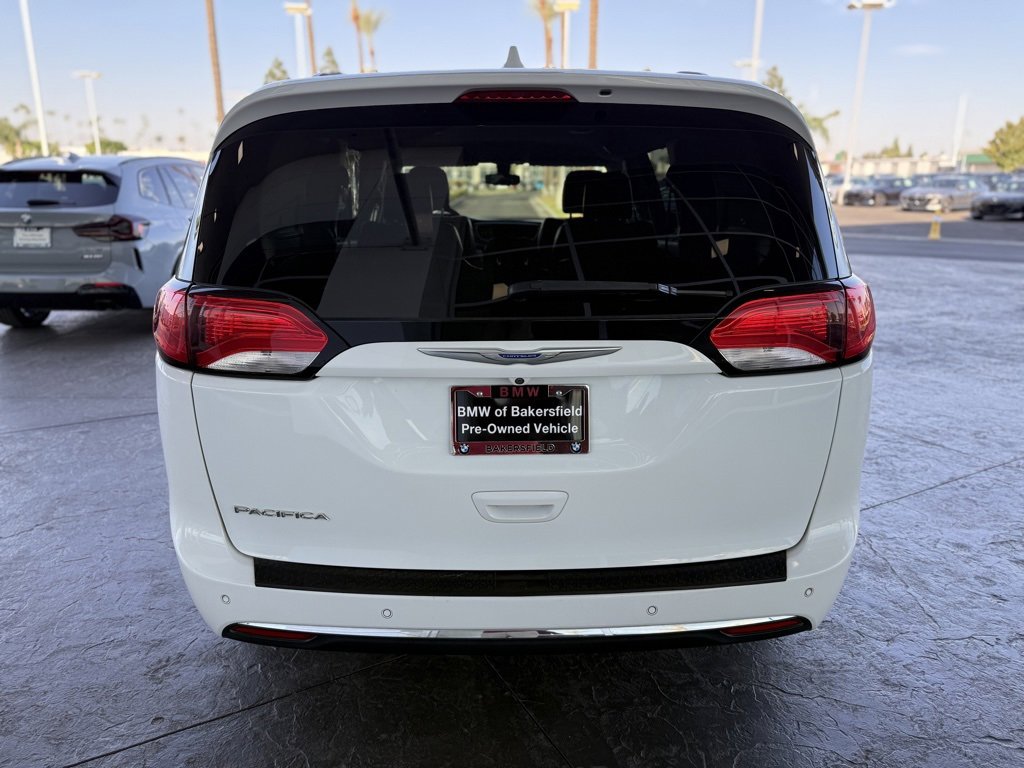 2018 Chrysler Pacifica Touring L photo 4