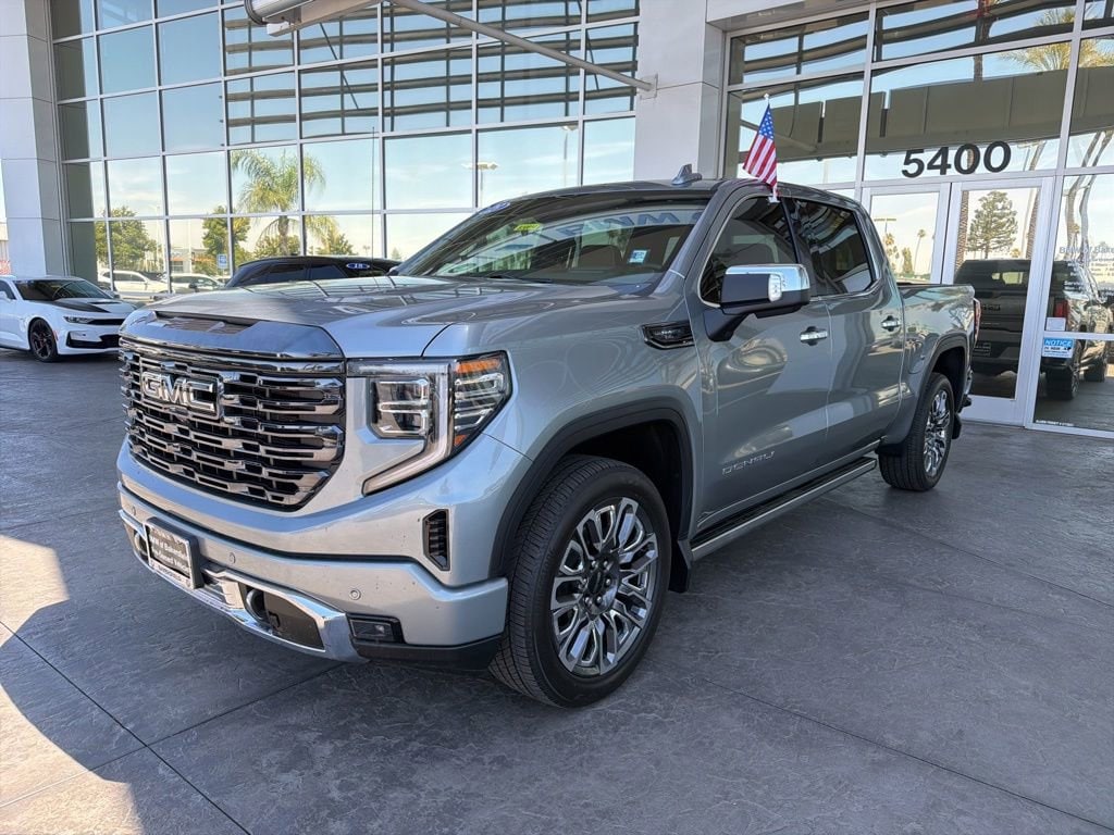 2023 GMC Sierra 4WD Crew Cab Short Box Denali Ultimate's photo