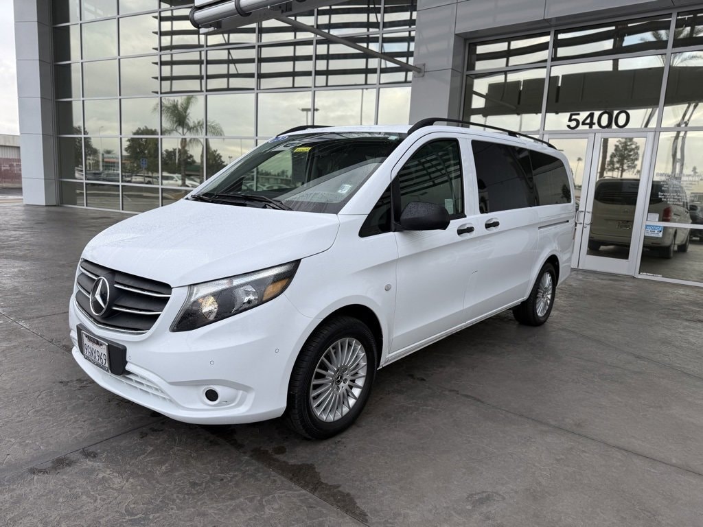 2023 Mercedes-Benz Metris Passenger Van Base