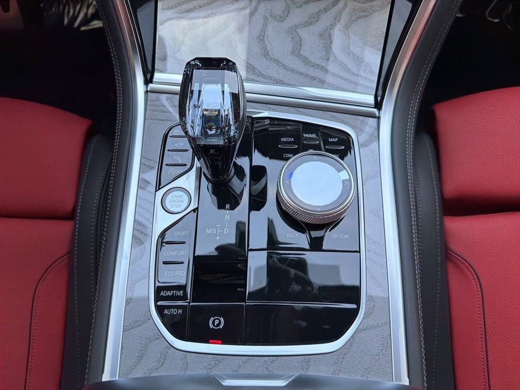 2026 BMW 8 Series 840i - Photo 14