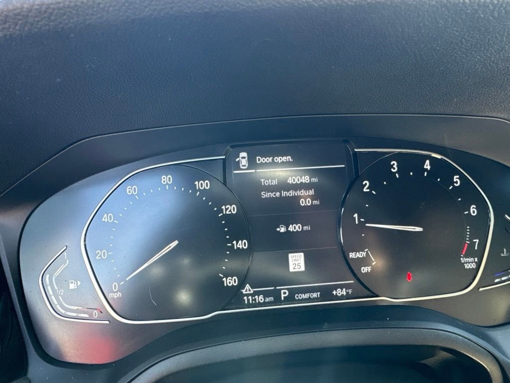 2021 BMW 3 Series 330i Sedan's photo