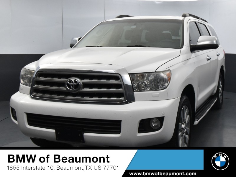 2015 Toyota Sequoia Limited's photo