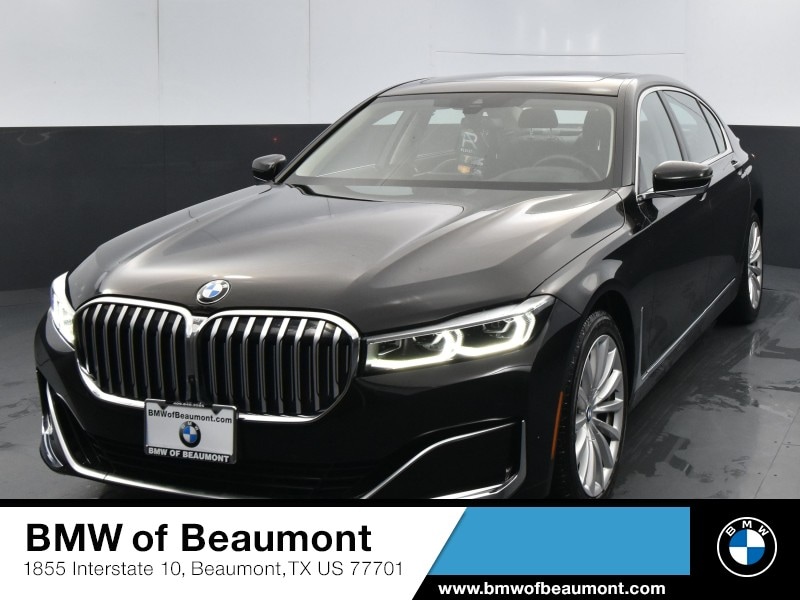 2022 BMW 7 Series 740i's photo