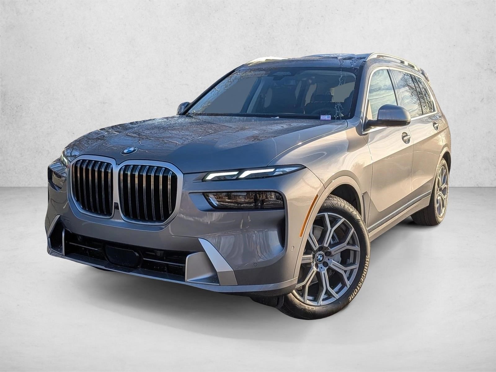 2026 BMW X7 40i's photo