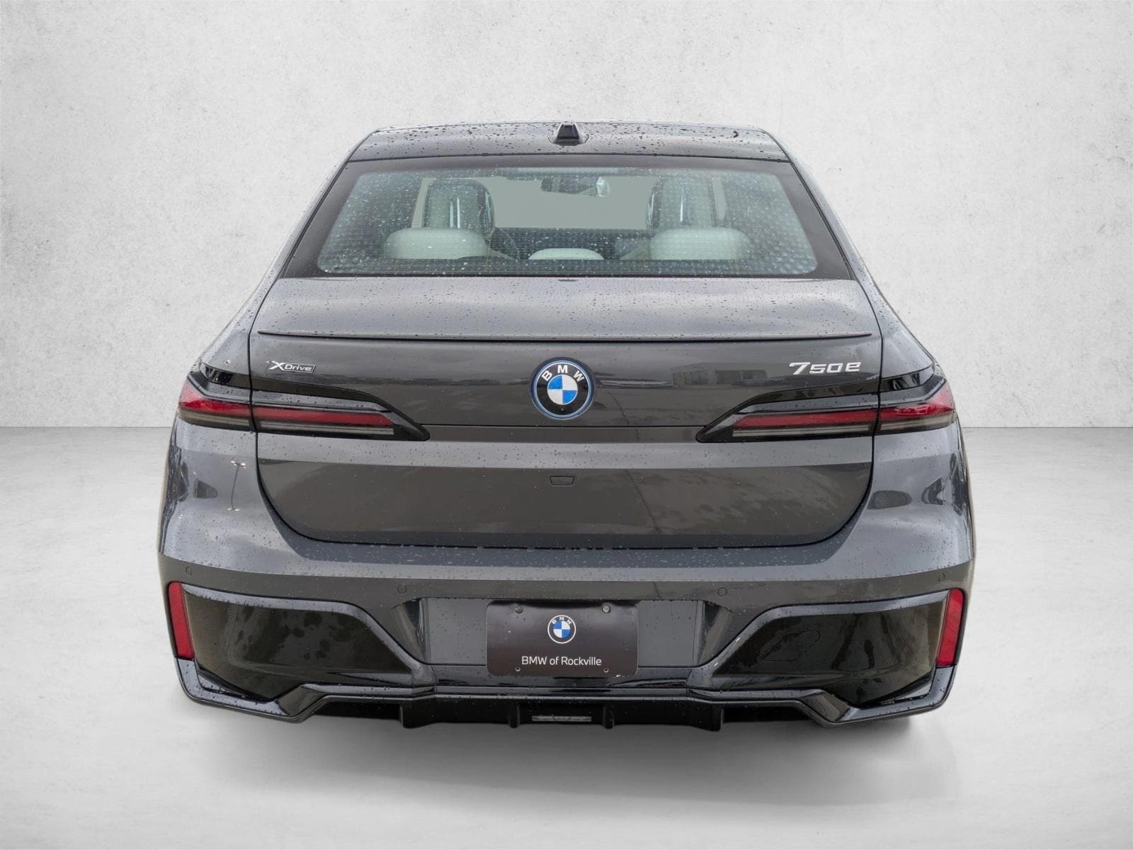 2026 BMW 7 Series 750e - Photo 8