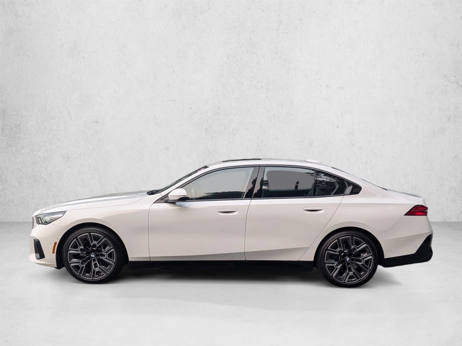 2026 BMW 5 Series 530i - Photo 9