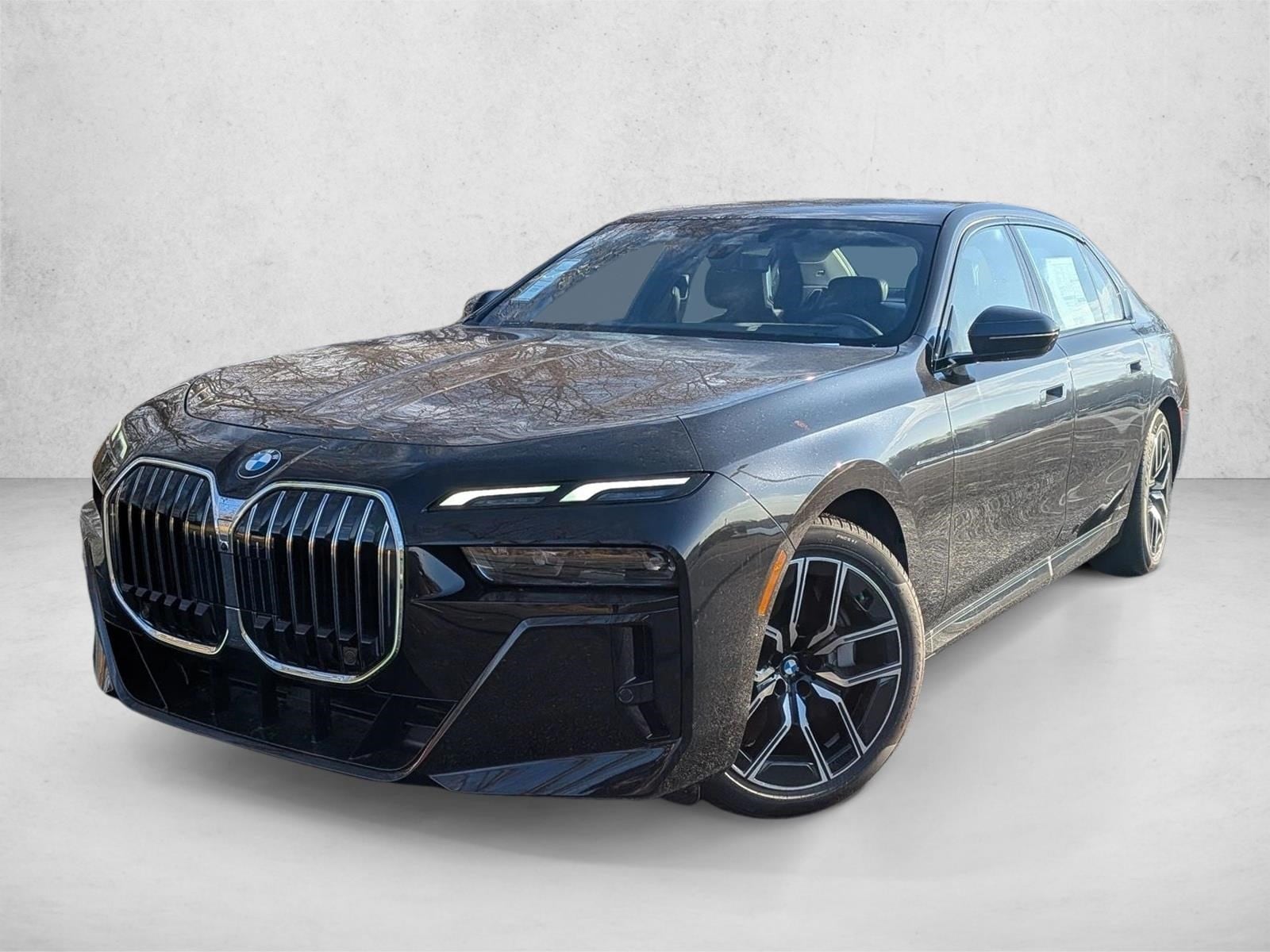 2025 BMW 7 Series 760i's photo