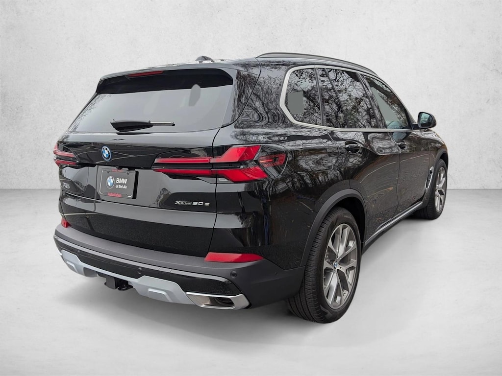 New 2026 BMW X5 PHEV xDrive50e SUV