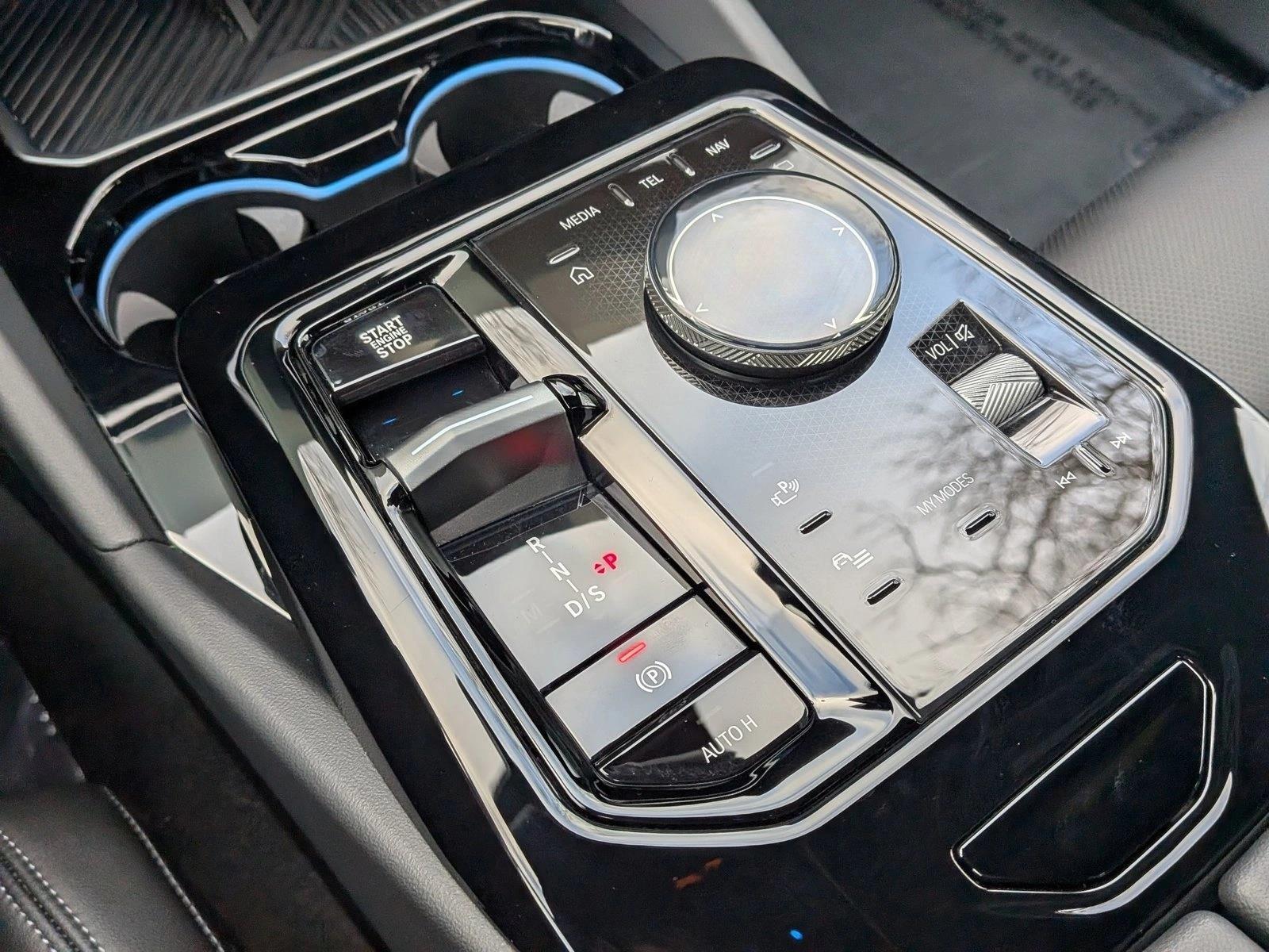 2026 BMW 5 Series 530i - Photo 13