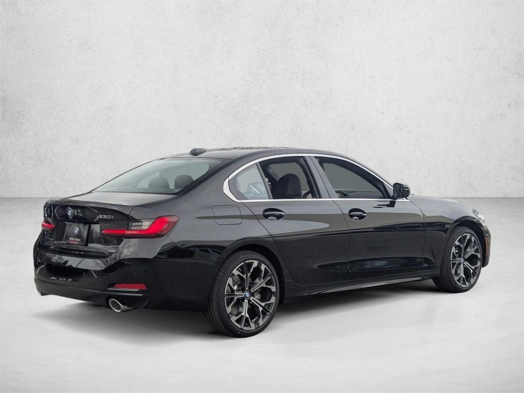 New 2026 BMW 330i xDrive Sedan