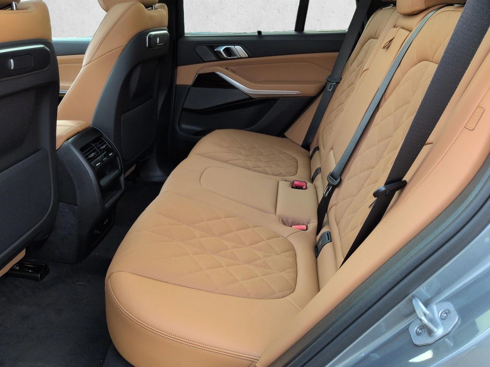 2026 BMW X5 50e - Photo 16