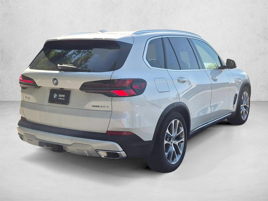New 2026 BMW X5 PHEV xDrive50e SUV