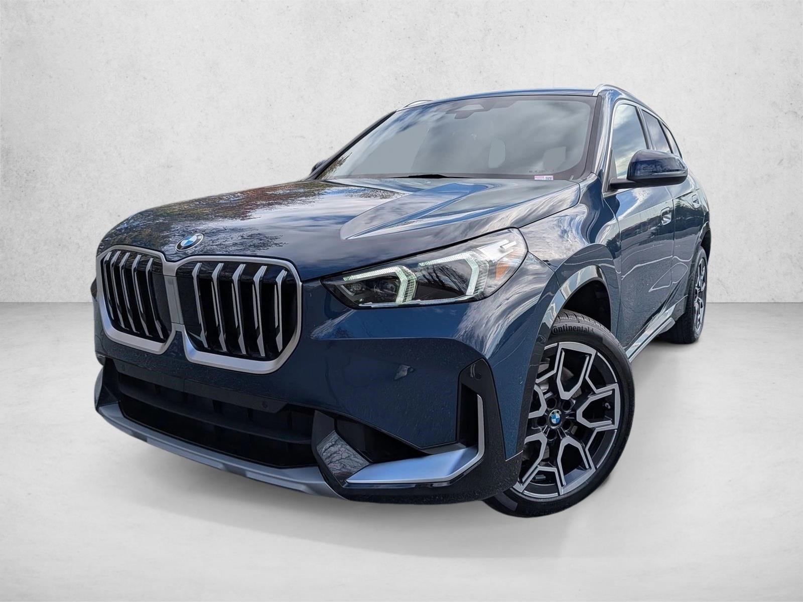 2026 BMW X1 28i's photo