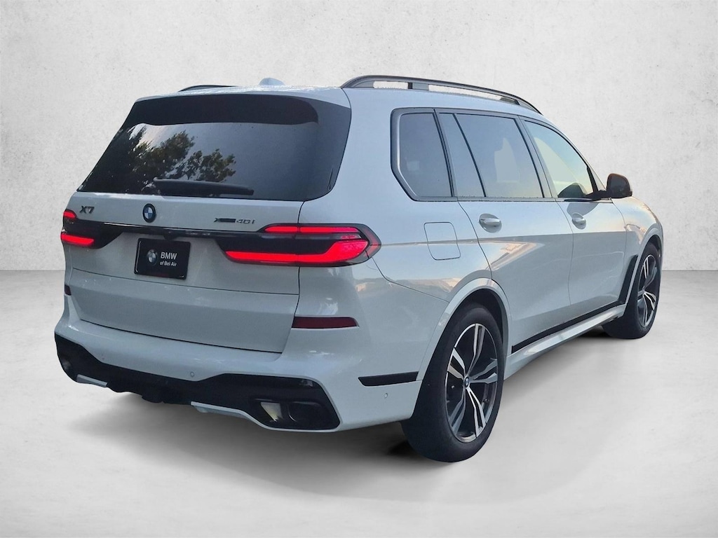 New 2027 BMW X7 xDrive40i SUV