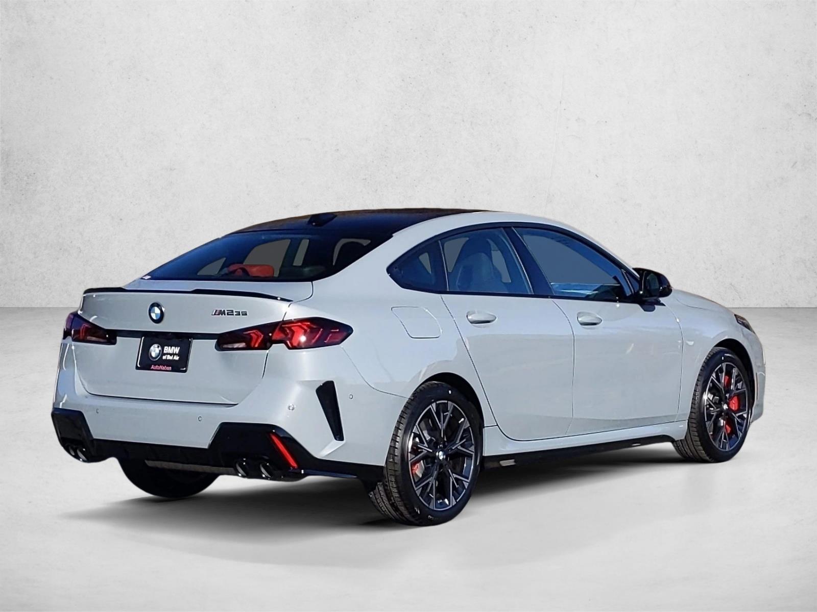 2025 Bmw M235i photo 2