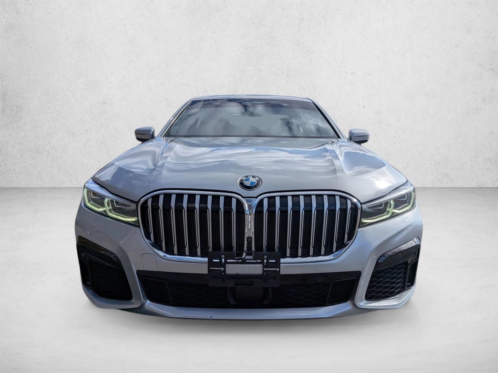 2020 Bmw 750i xDrive Sedan photo 2