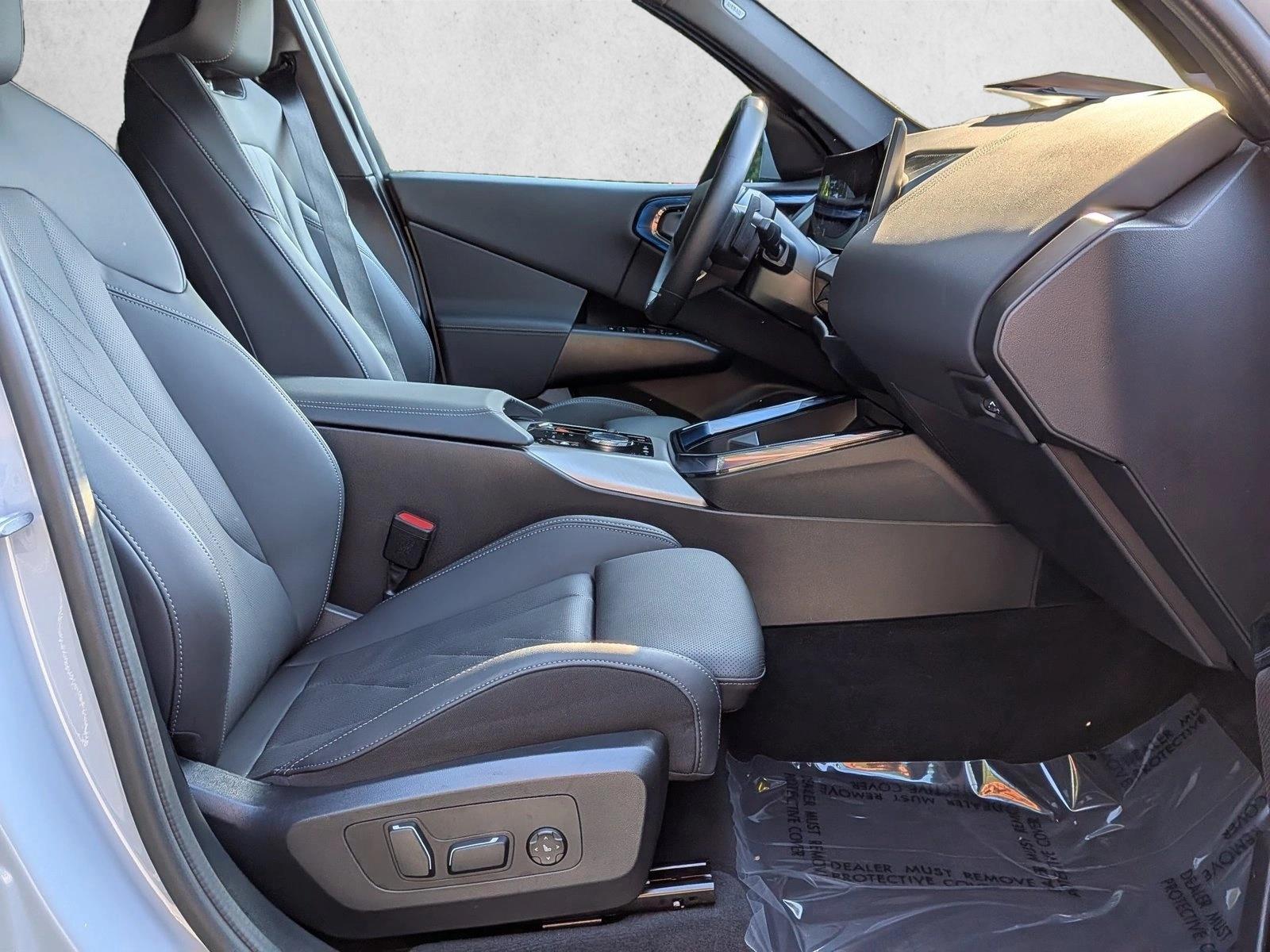 2025 BMW X3 30 - Photo 21