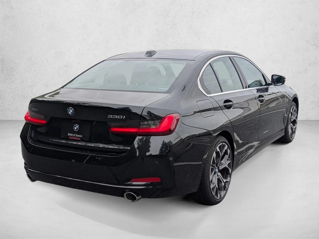 New 2026 BMW 330i xDrive Sedan