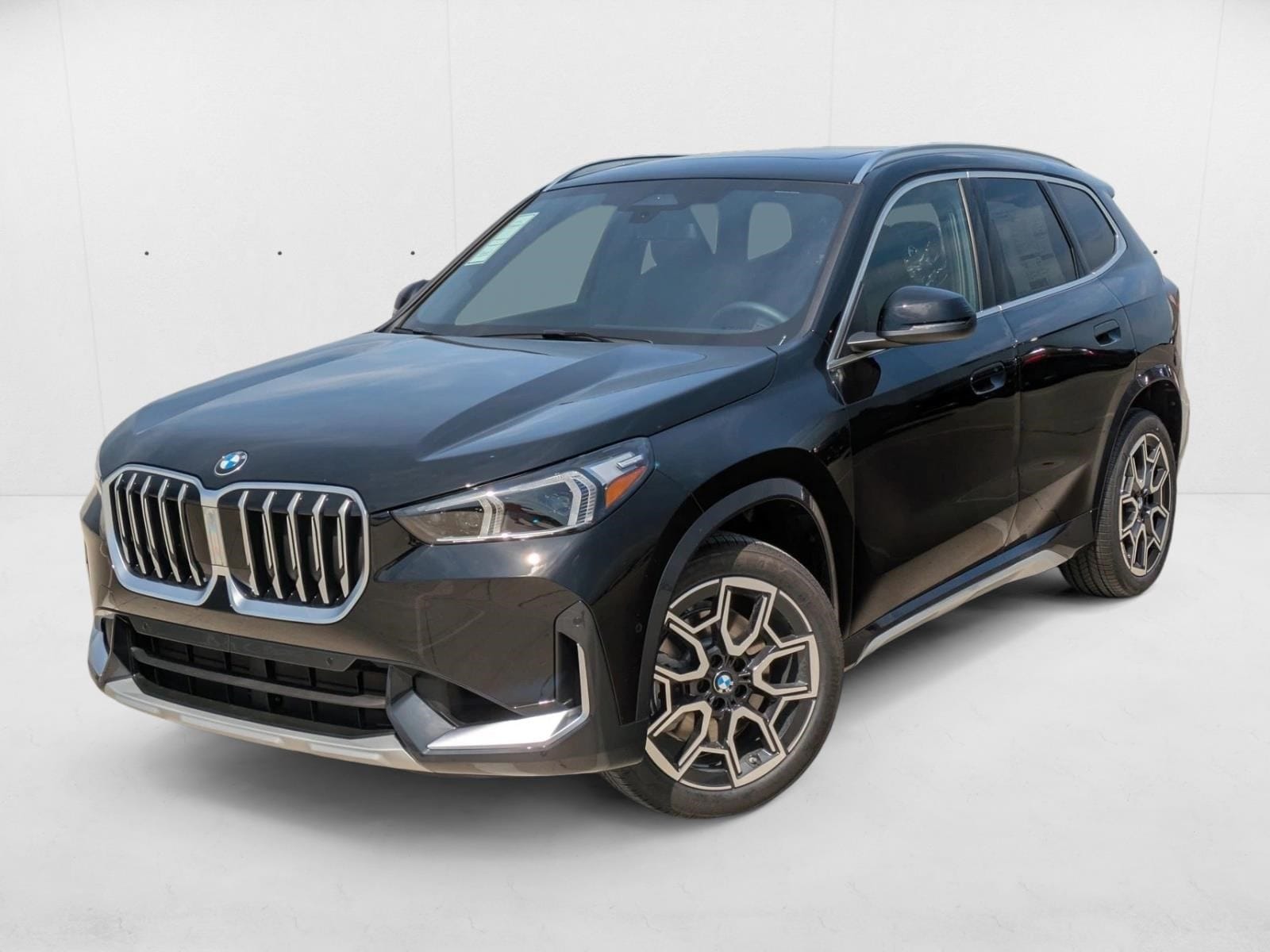 2025 BMW X1 xDrive28i's photo