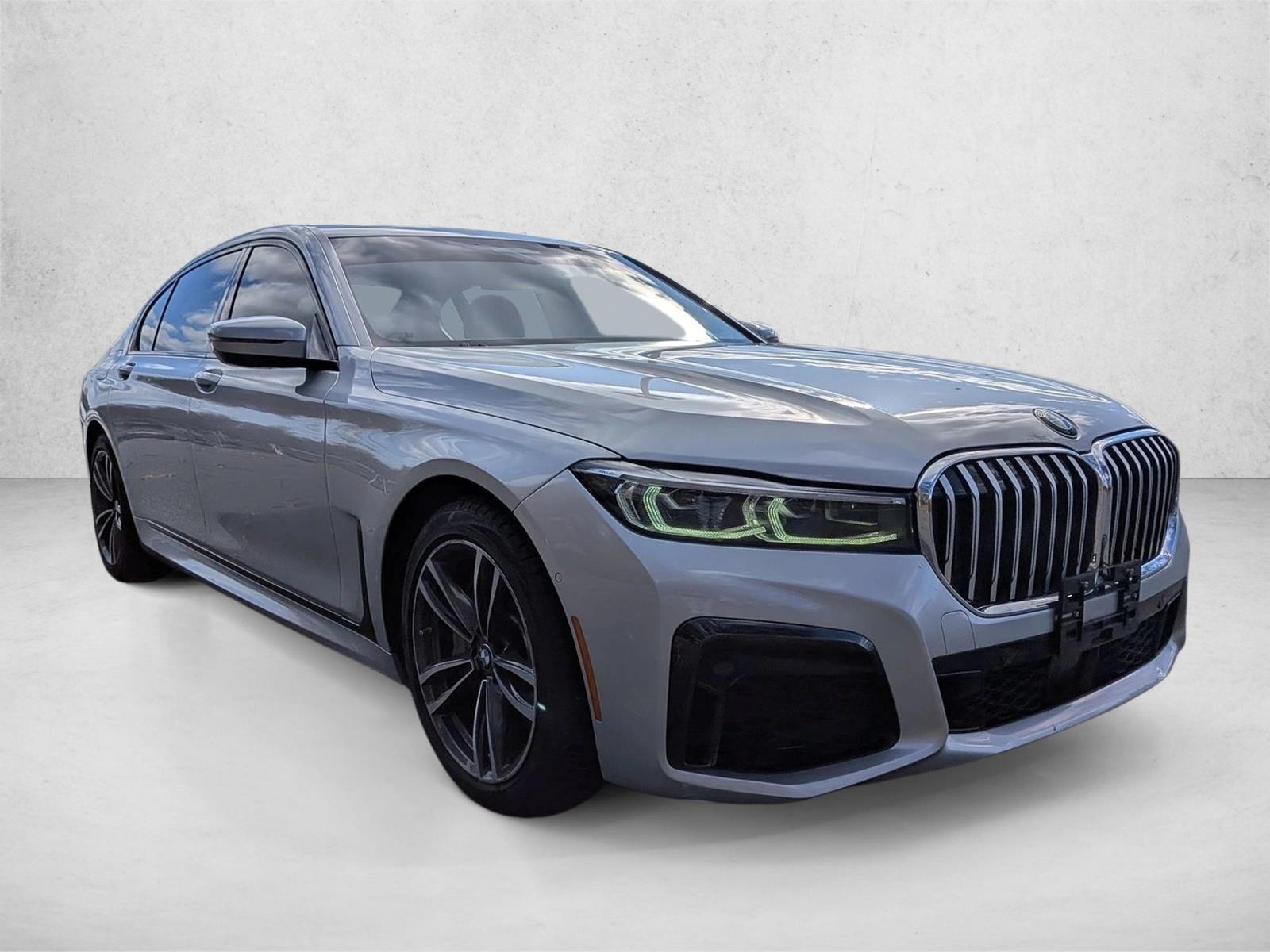 2020 Bmw 750i xDrive Sedan photo 3