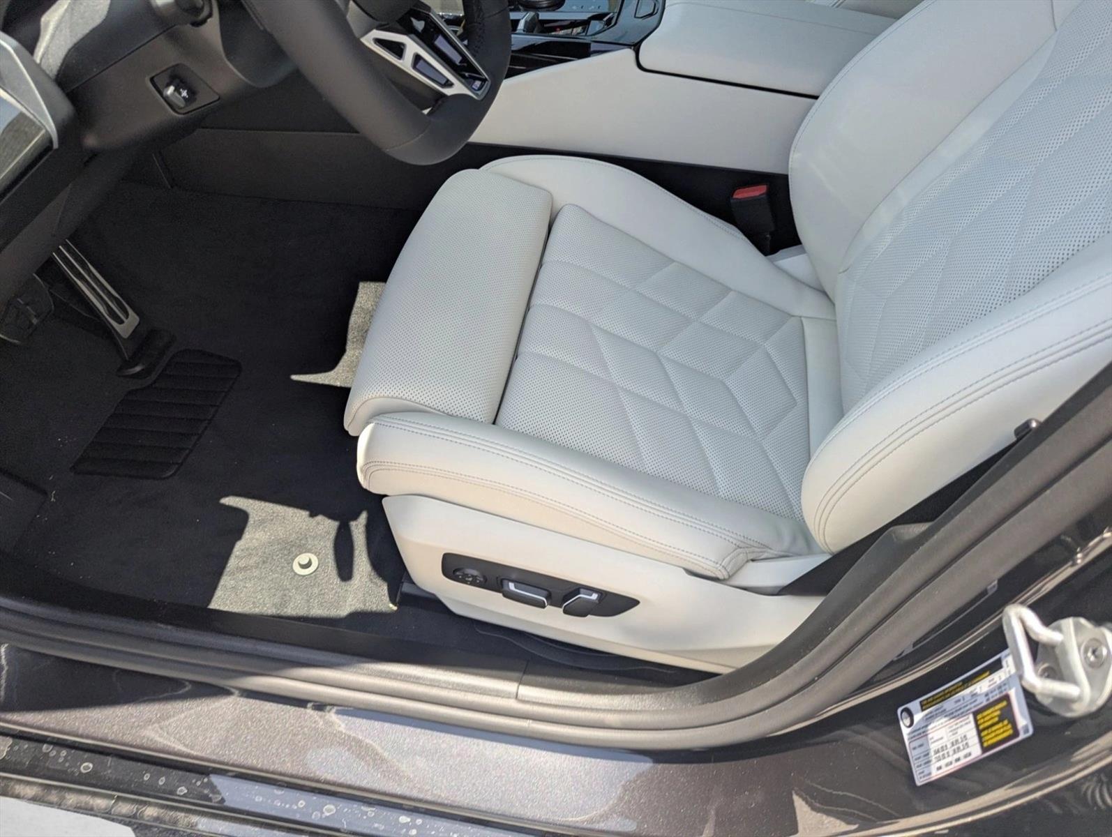 2026 Bmw 530i Sedan photo 4