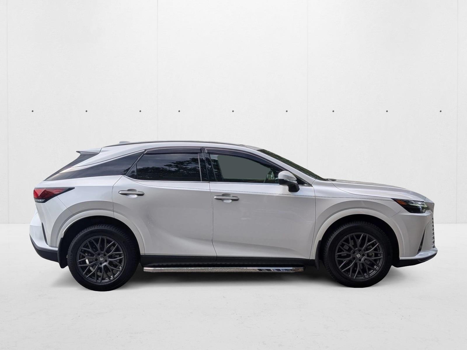 2023 Lexus RX 350h Premium AWD photo 3