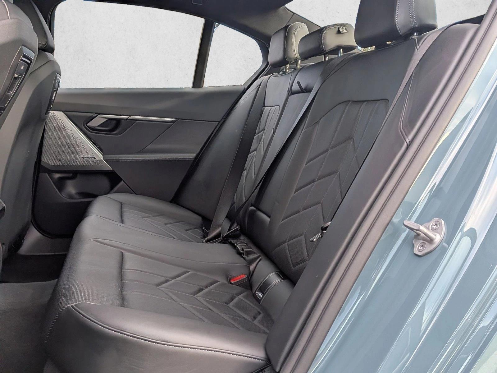 2026 BMW 5 Series 530i - Photo 18