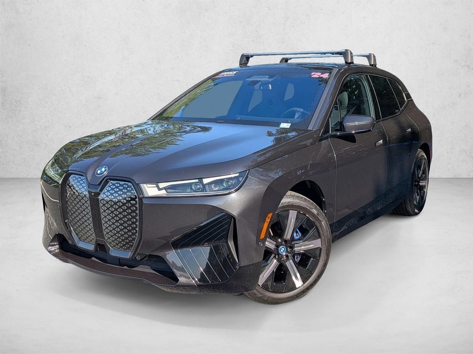2024 BMW iX xDrive50's photo