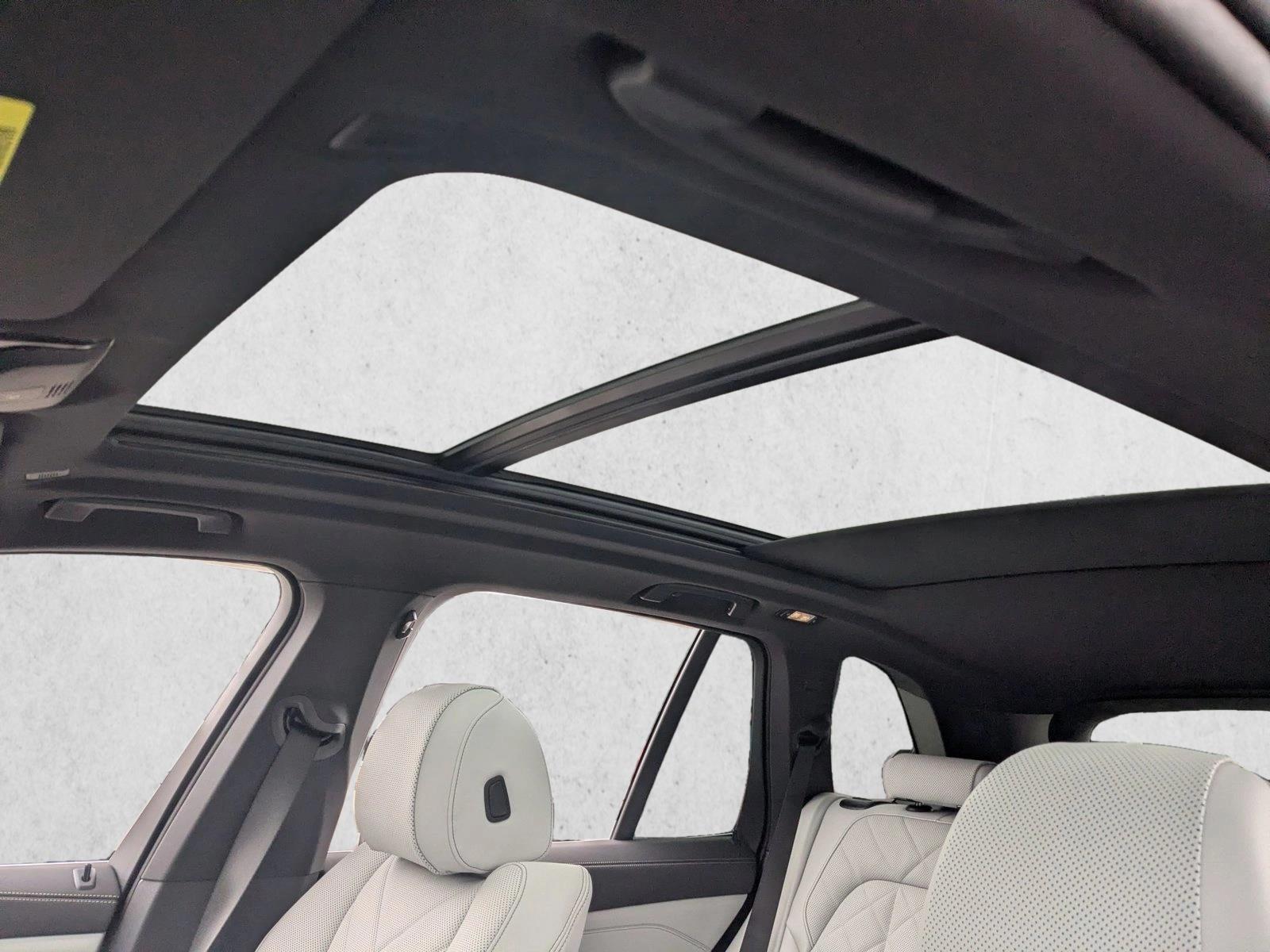 2026 BMW X5 50e - Photo 17