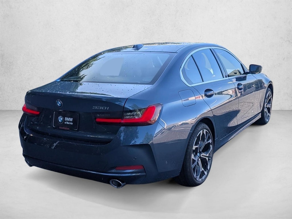 New 2026 BMW 330i xDrive Sedan