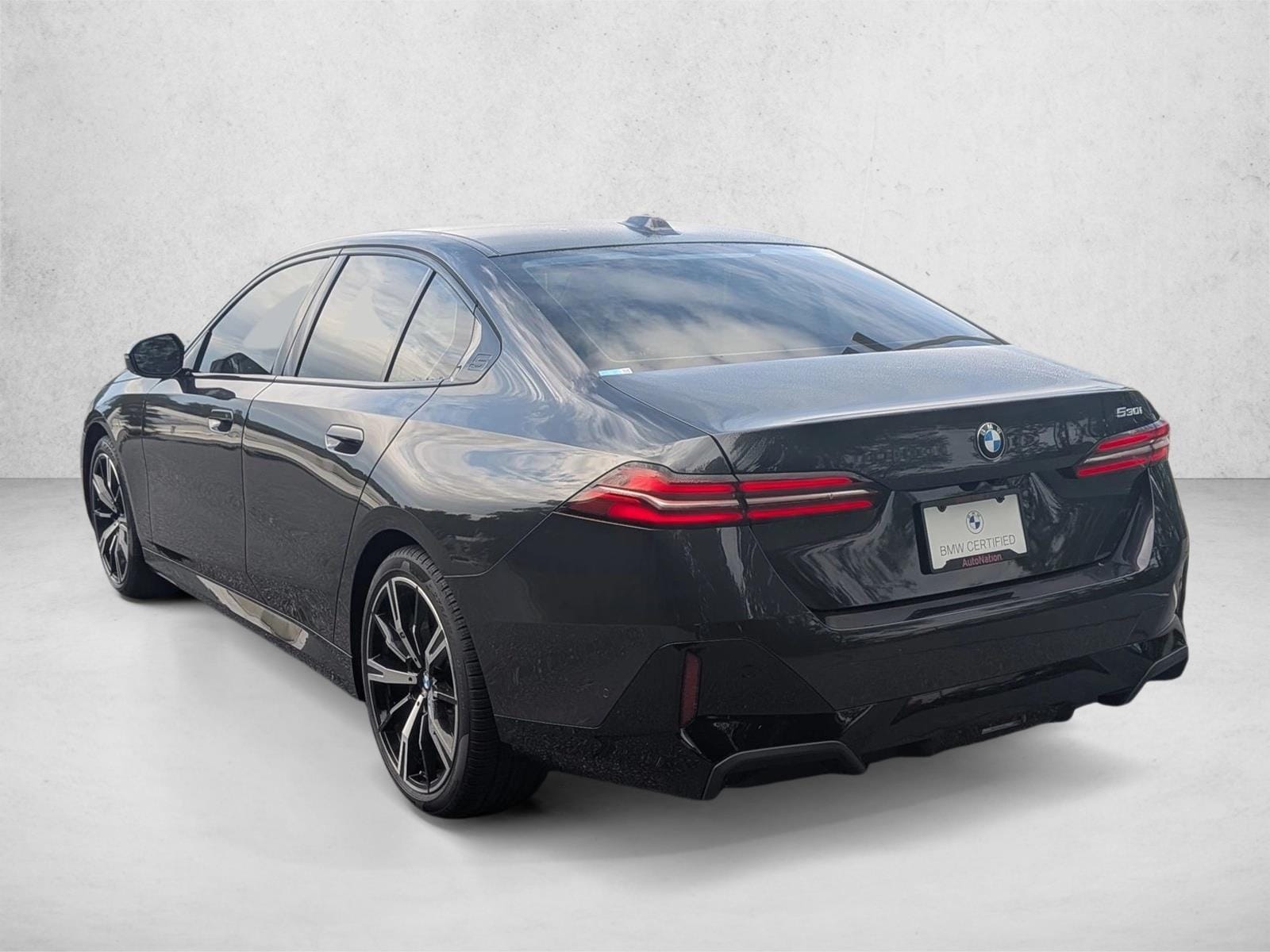 2026 BMW 5 Series 530i - Photo 8