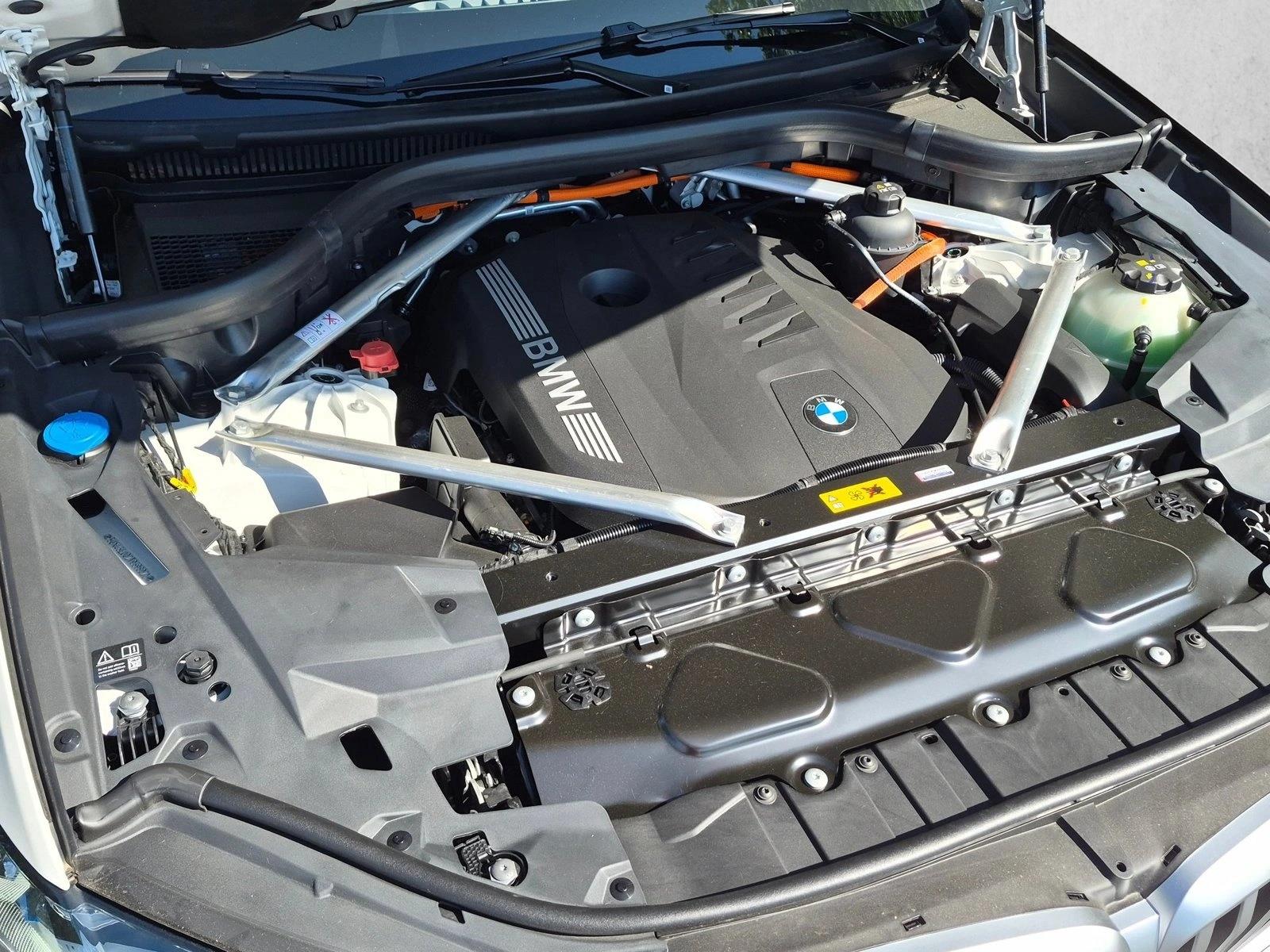 2026 BMW X5 50e - Photo 16