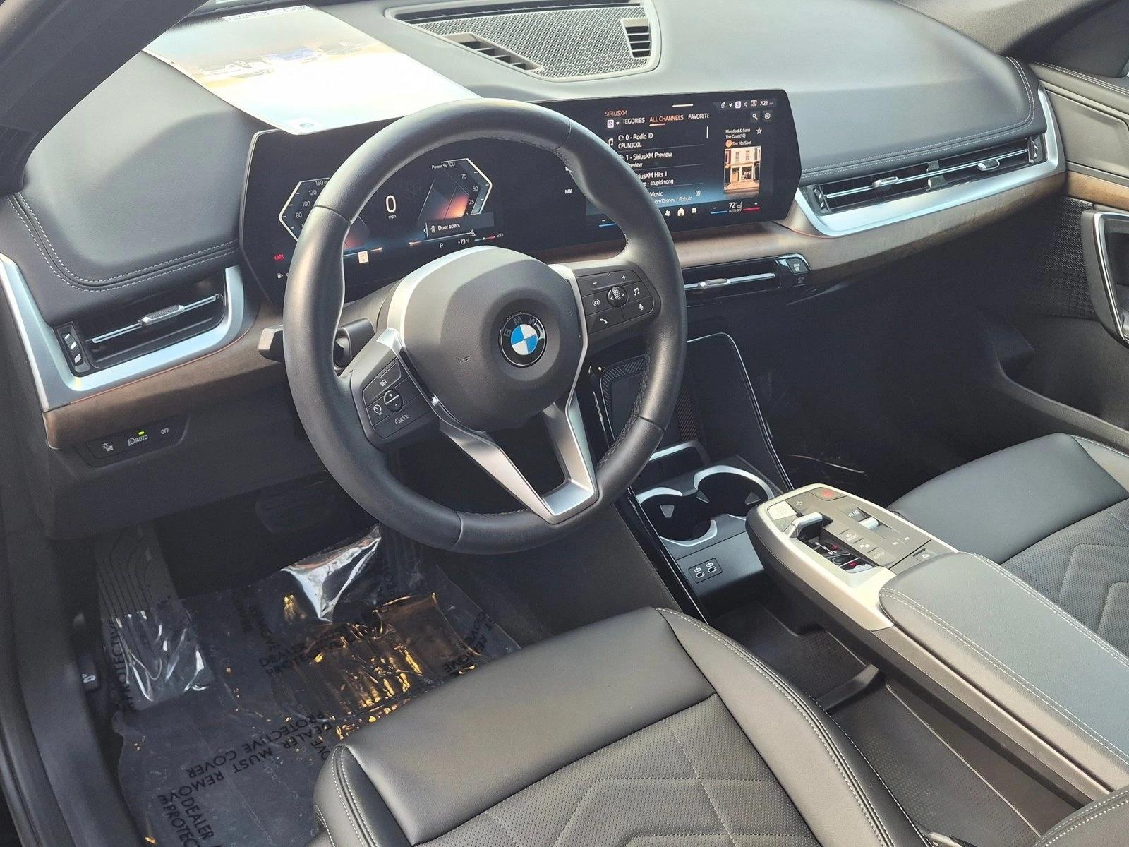 2025 BMW X1 28i - Photo 11