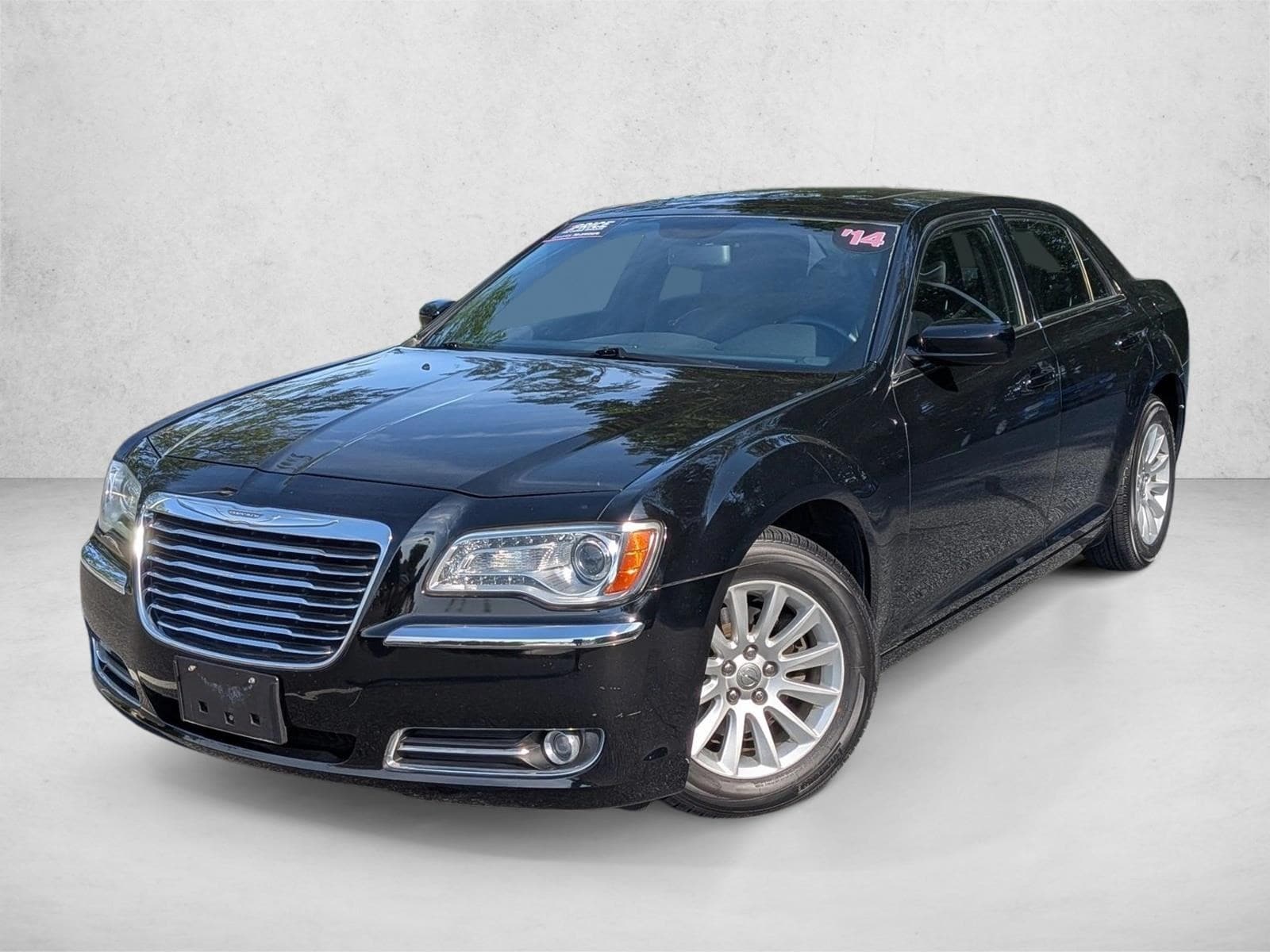 2014 Chrysler 300 -'s photo