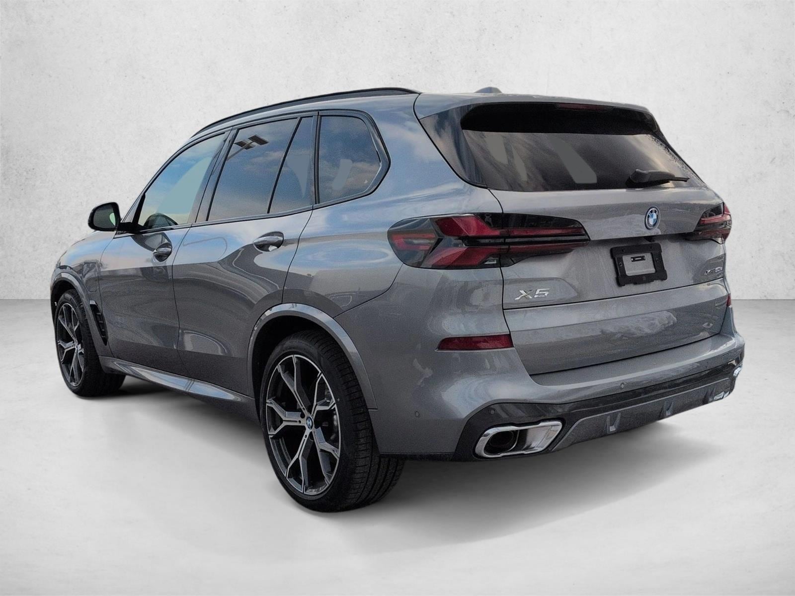 2026 BMW X5 50e - Photo 9