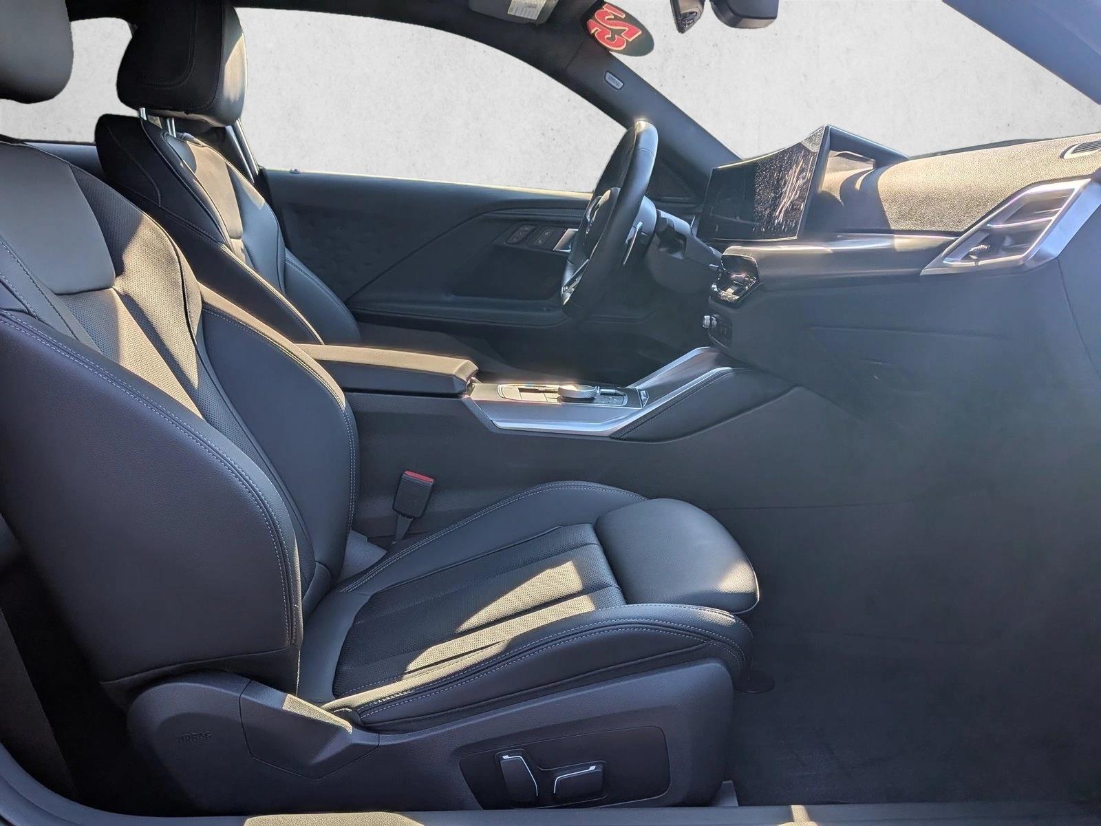 2025 BMW 2 Series 230i - Photo 22