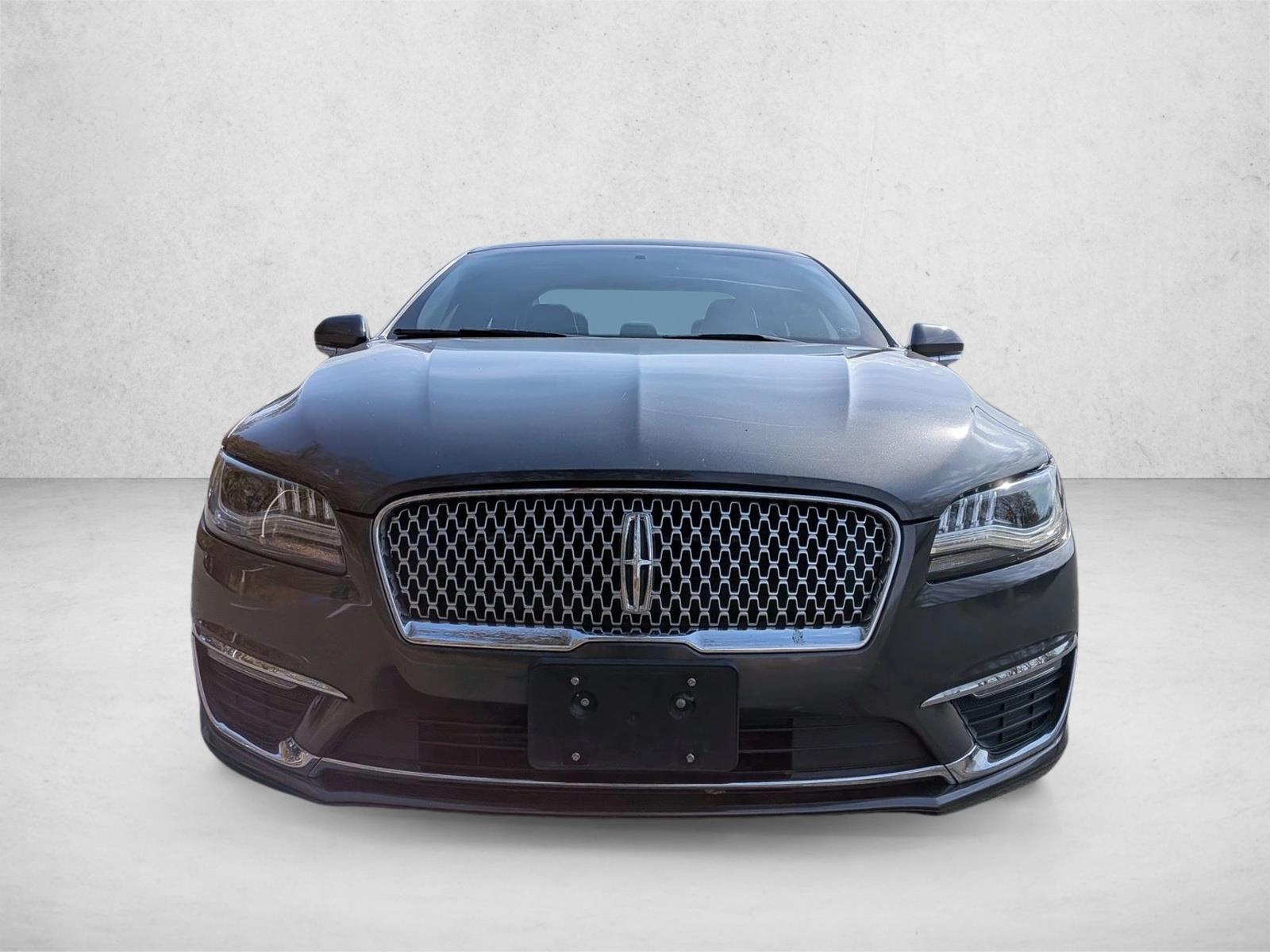 2017 Lincoln MKZ Select photo 2